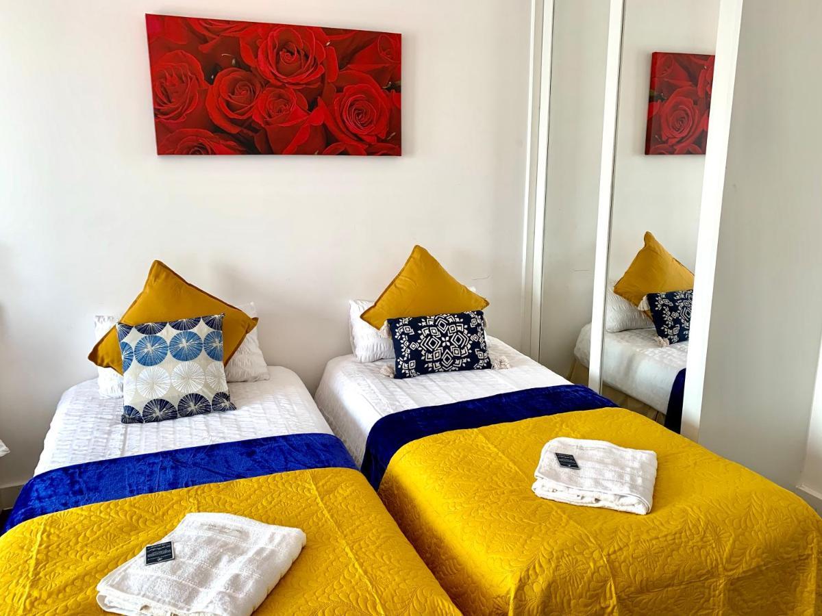 לונדון 2-Bedrooms Modern Apartment Next To Velodrome, Lounge, Balcony, Parking, Abba מראה חיצוני תמונה
