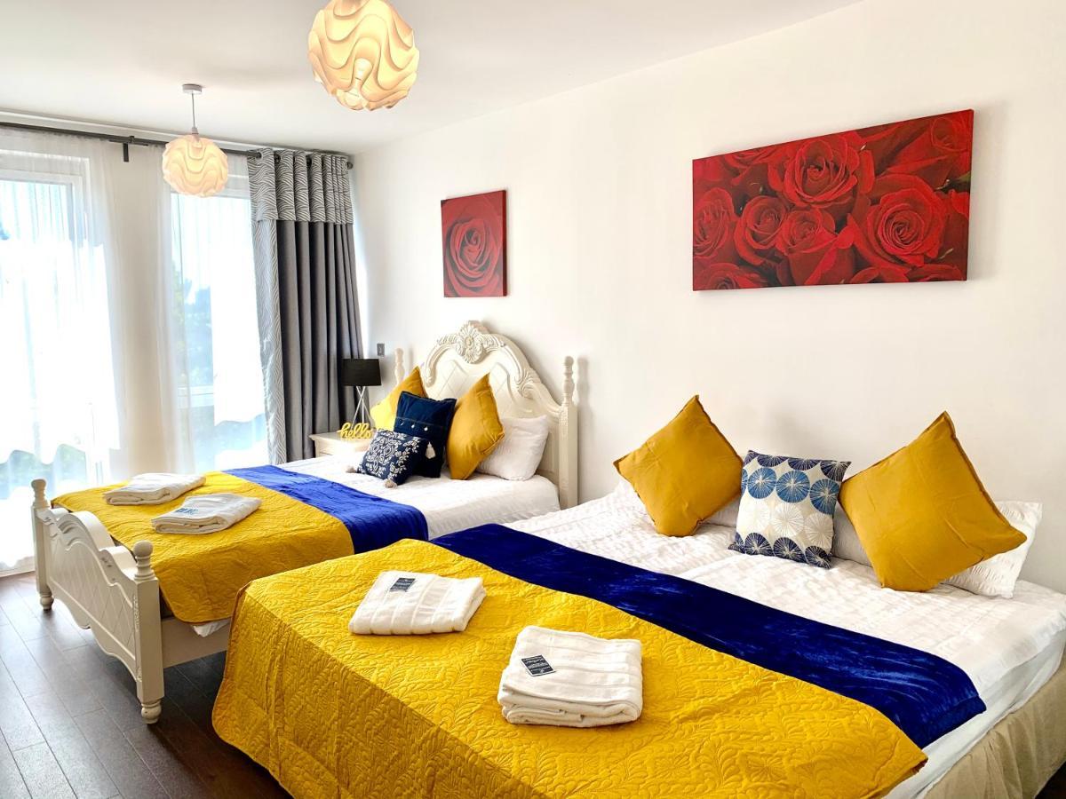 לונדון 2-Bedrooms Modern Apartment Next To Velodrome, Lounge, Balcony, Parking, Abba מראה חיצוני תמונה