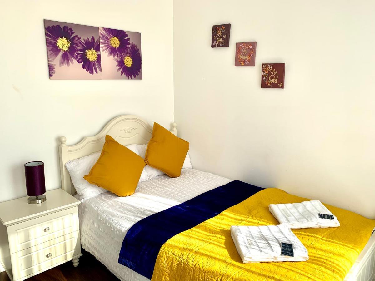 לונדון 2-Bedrooms Modern Apartment Next To Velodrome, Lounge, Balcony, Parking, Abba מראה חיצוני תמונה
